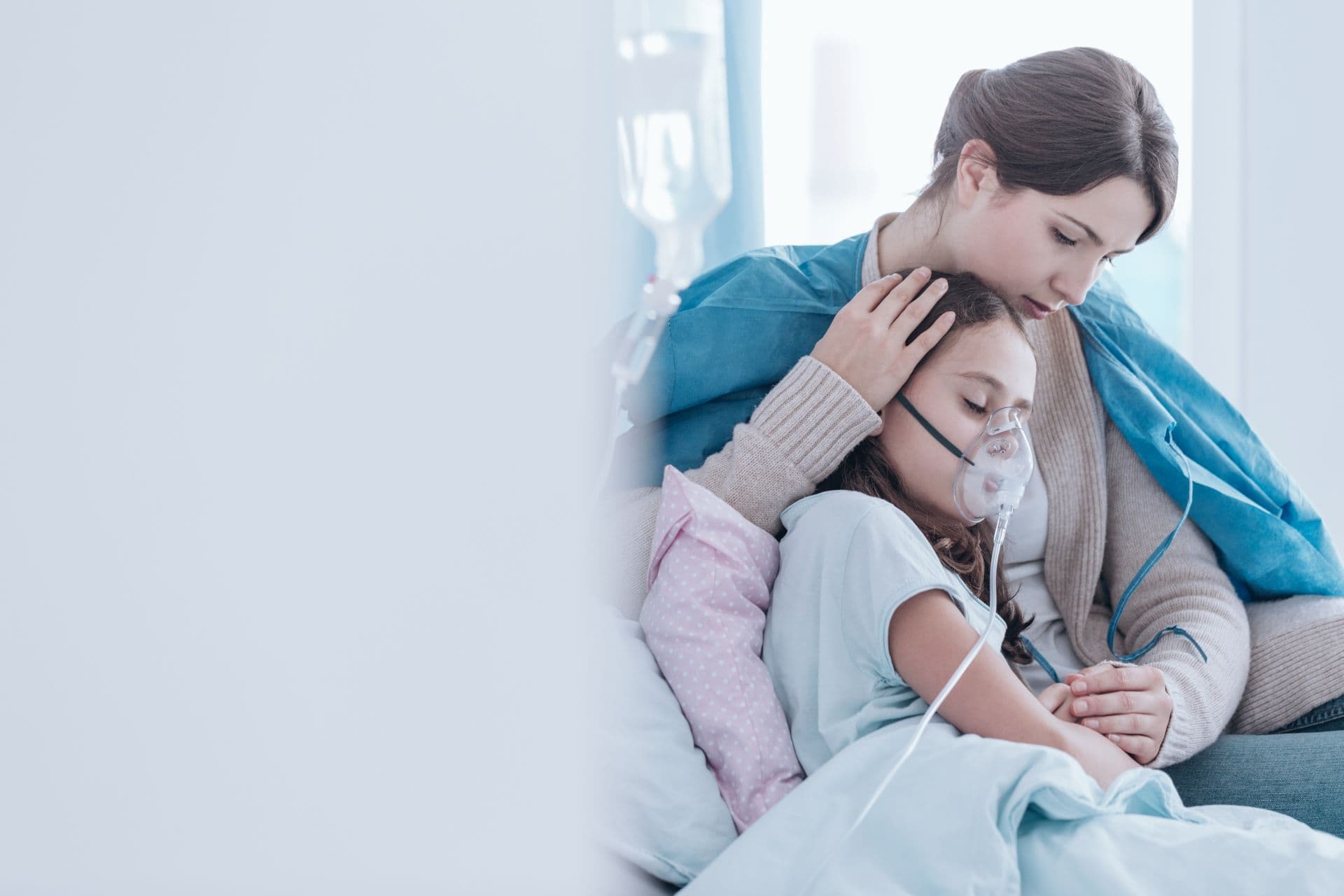 Child using an oxygen mask