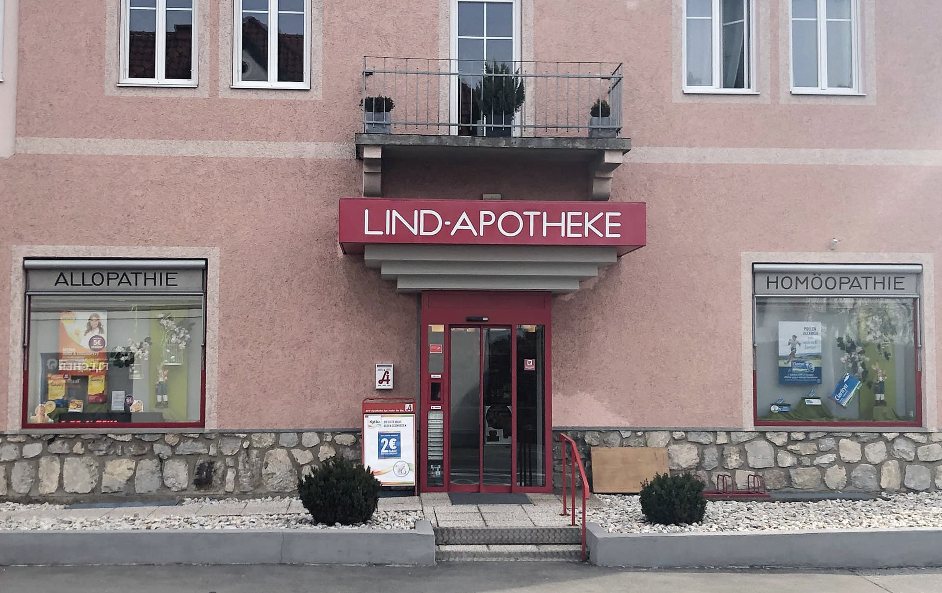 Lind Apotheke Außenansicht