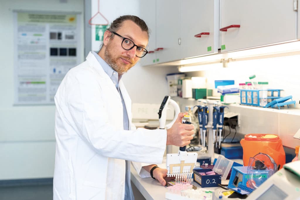 Dr. Davide Seruggia