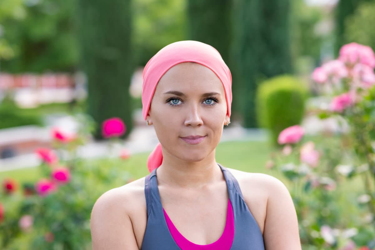 woman with cancer, blue eyes, fight against cancer,