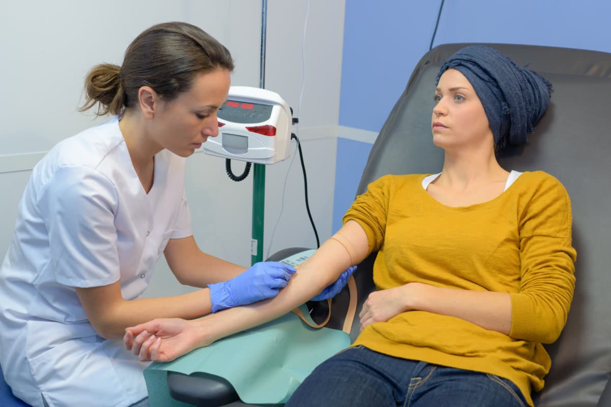 Injektion von Chemotherapie-Medikamenten