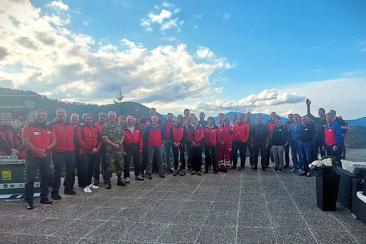 Gruppenfoto Netzwerksymposium BergRETTUNG