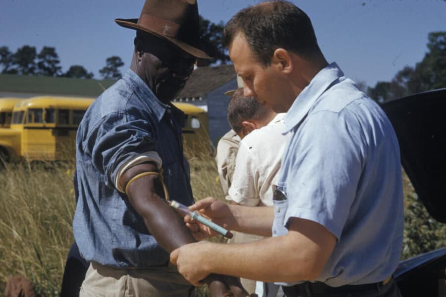 PHS Personal und afroamerikanische Landarbeiter. Tuskegee Syphilis study.