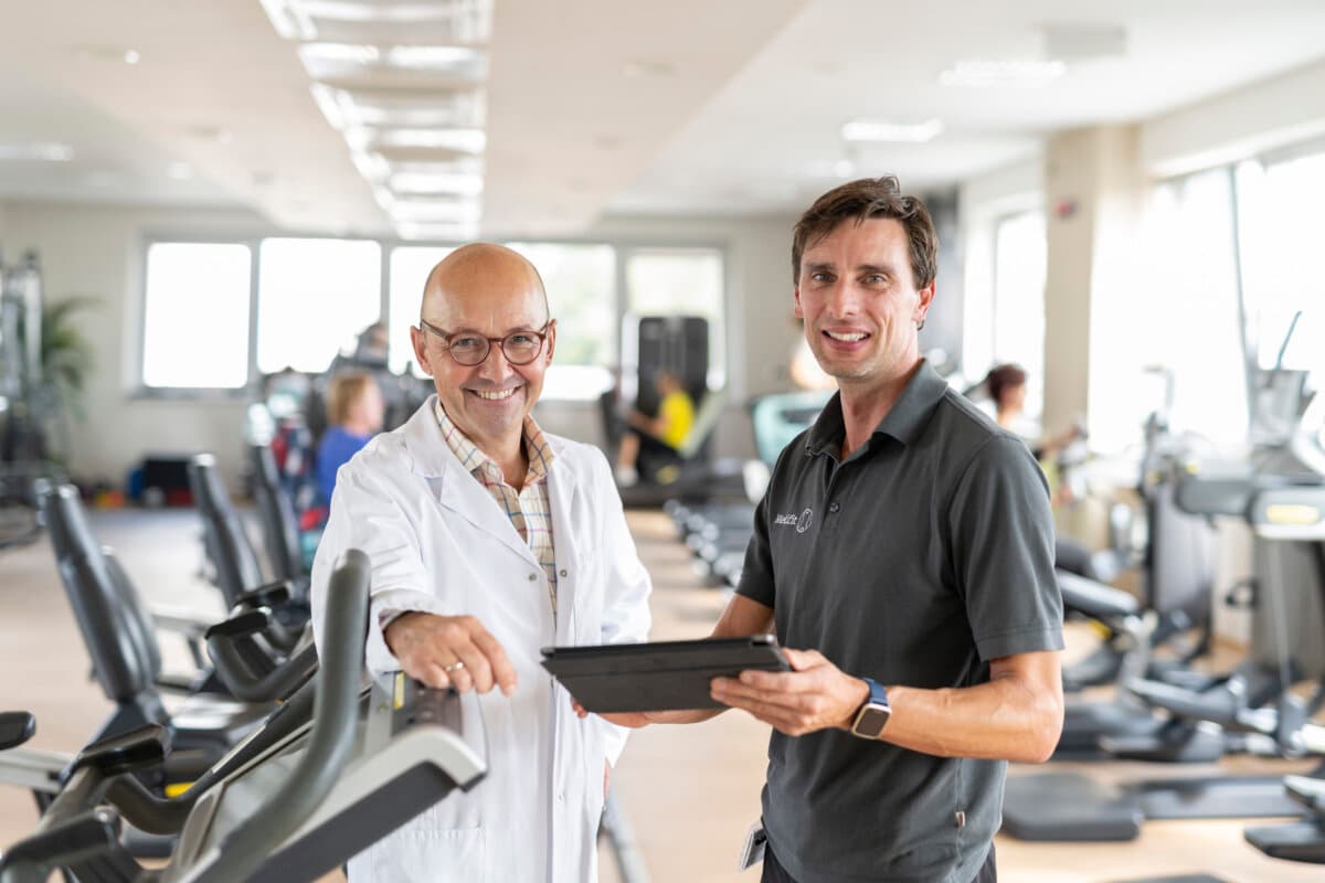 Experten für Bewegungsverhalten: Prim. Dr. Alexander Skreiner, Leiter des Instituts für Physikalische Medizin und allgemeine Rehabilitation am Klinikum Wels-Grieskirchen und Mag. Michael Pfob, BA, Sportwissenschafter und Trainingstherapeut, Medifit Wels.