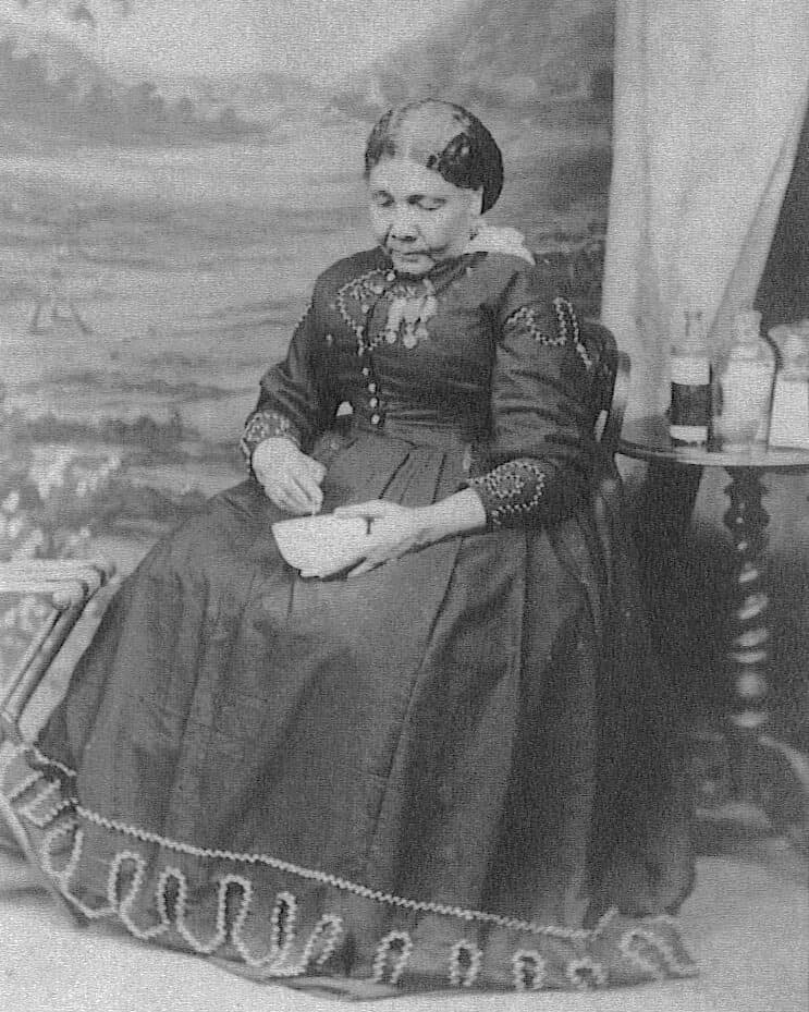 Eine von zwei bekannten Fotografien von Seacole, aufgenommen für eine Carte de Visite von Maull & Company in London, ca. 1873.