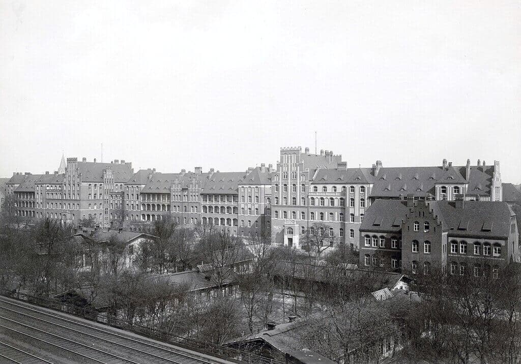 Gesamtansicht der Charité aus dem Jahr 1907.