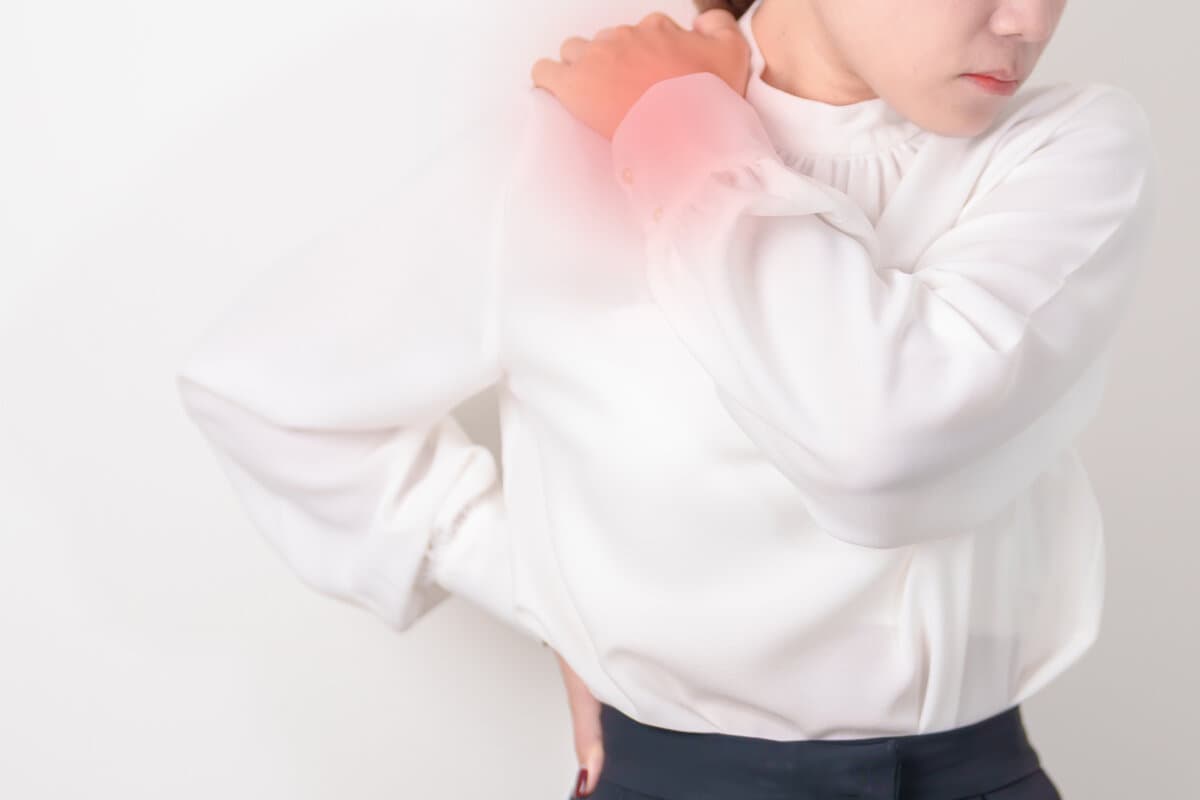 Business Woman having Shoulder Pain for Muscle Inflammation and Sprain, Myofascial ache syndrome and Fibromyalgia, Shoulder