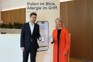 Markus Berger und Ulrike Mursch-Edlmayr präsentierten die neuen Funktionen der ApoApp