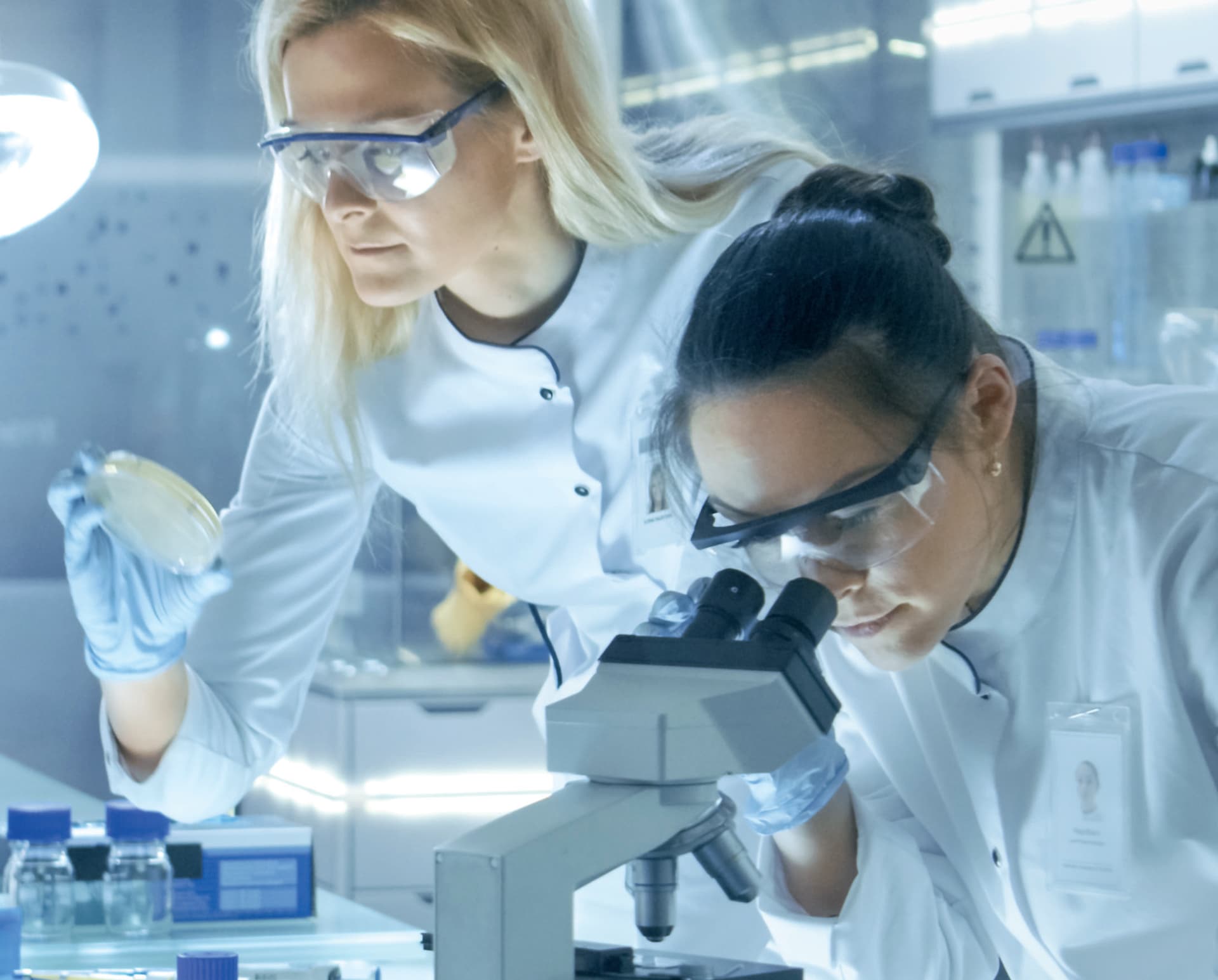 Die forschende pharmazeutische Industrie findet sich mit immer schwierigeren Rahmenbedingungen konfrontiert.
